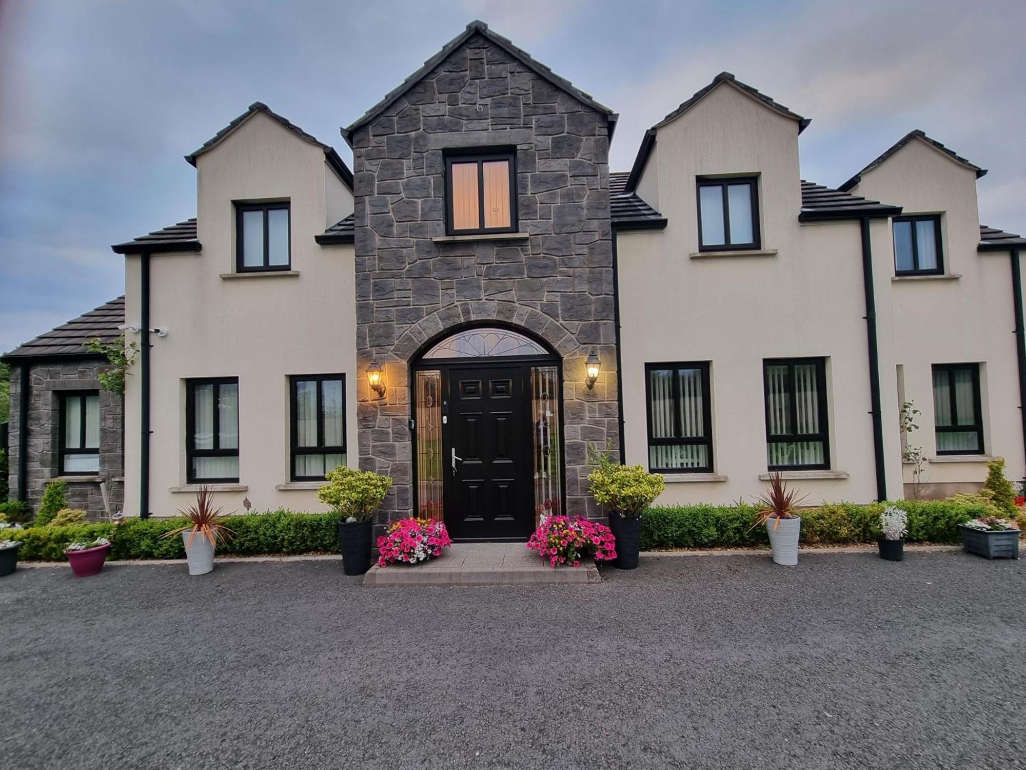 Boutique Country House B + B Crumlin  Extérieur photo
